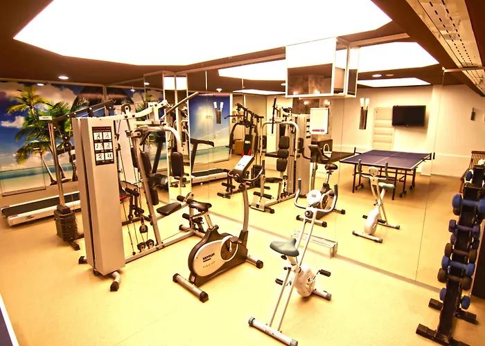 מלון Ramada By Wyndham 4*