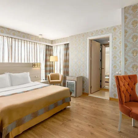 Ramada By Wyndham 酒店 4*