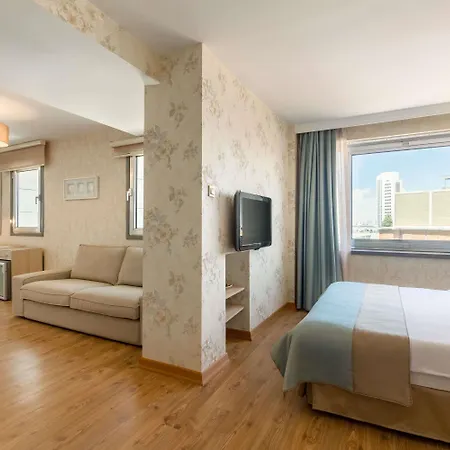 Ramada By Wyndham 4*
