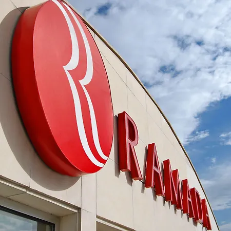 酒店 Ramada By Wyndham