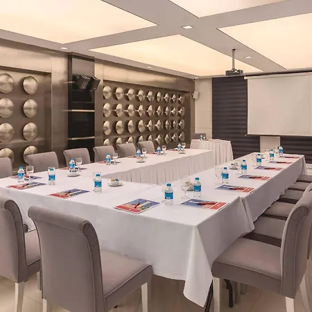 Hotel Ramada By Wyndham