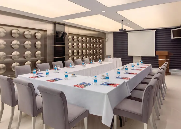 Otel Ramada By Wyndham