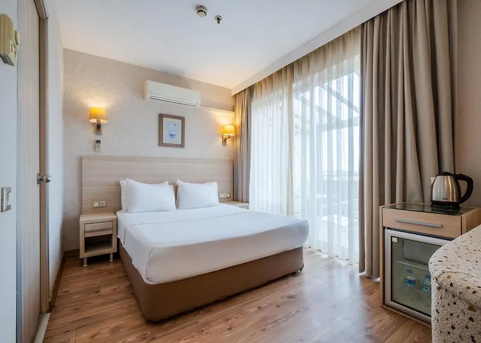 ホテル Ramada By Wyndham 4*