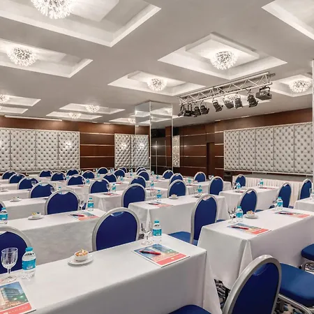 Hotel Ramada By Wyndham 4*